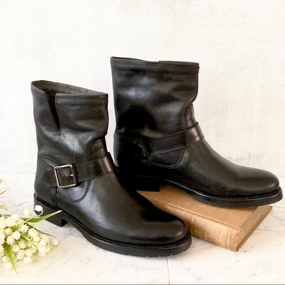 Frye Natalie Engineer Short Black